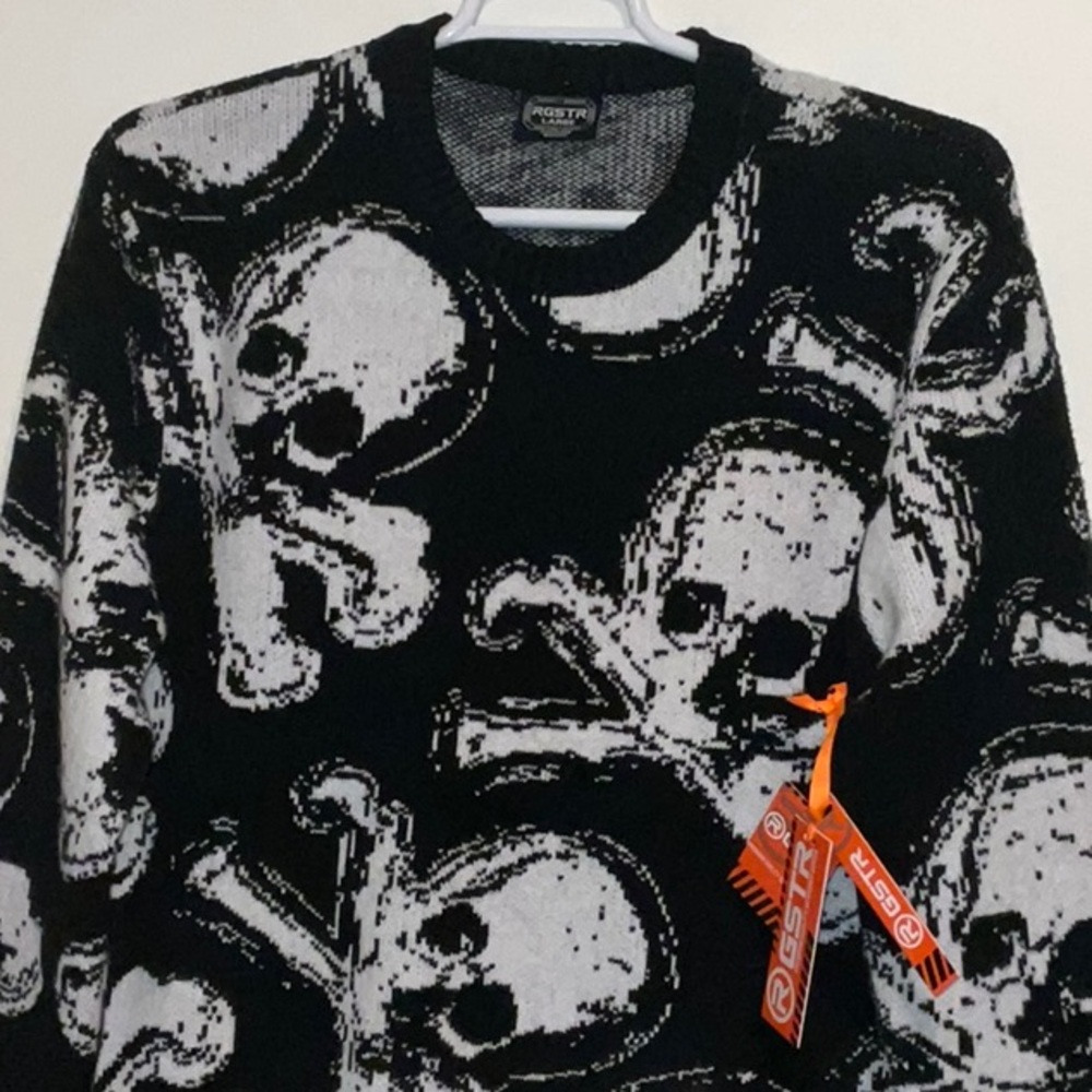 RGSTR BLACK SKULL & BONES AOP POLYESTER KNIT CREW PULLOVER SWEATER XL NWT